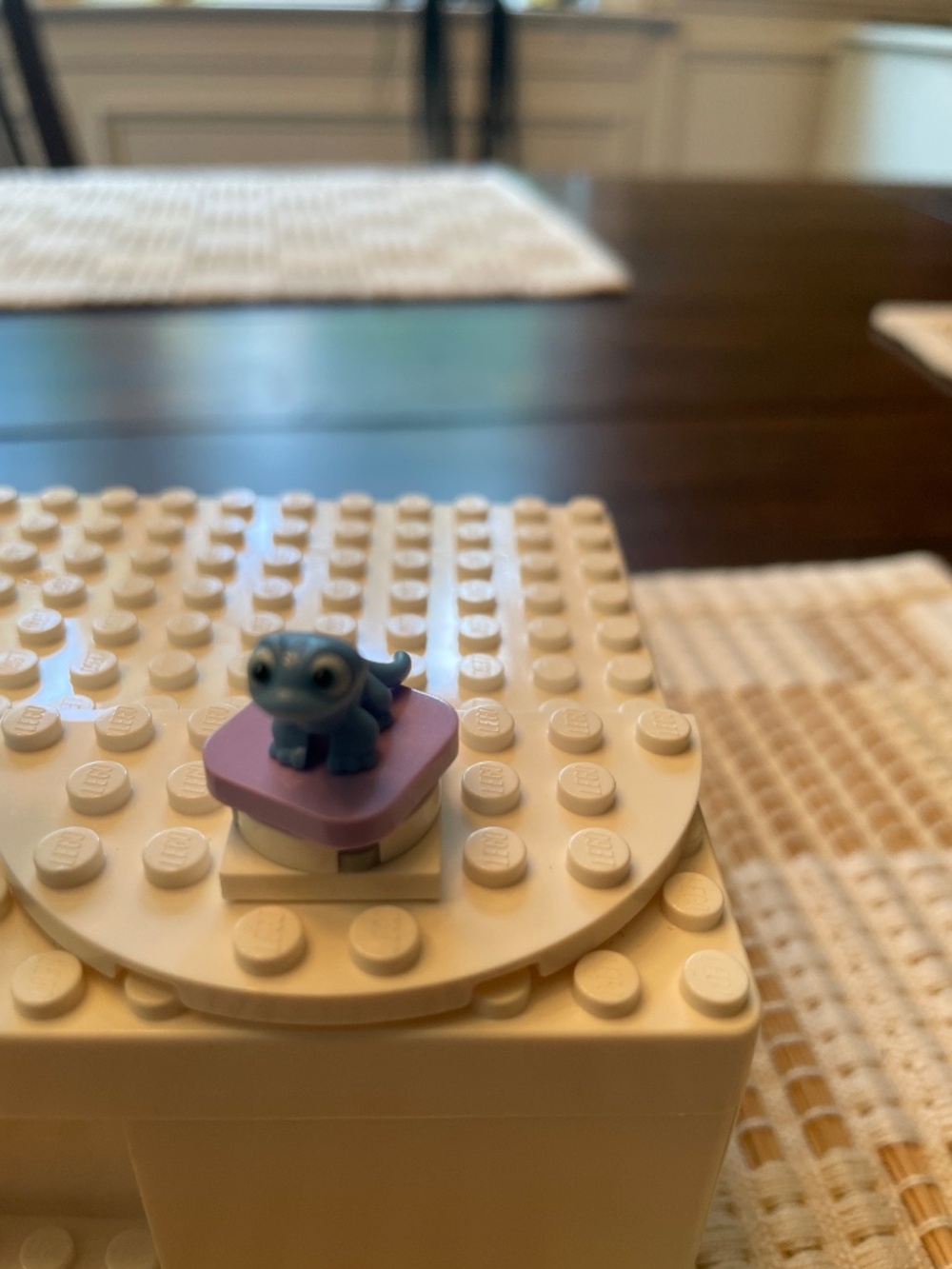 Lego Frozen Elsa and Anna figures - Picture 5 of 9